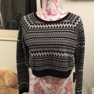Patterned long sleeved sweater